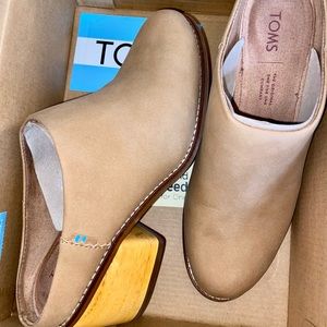 TOMS Mules